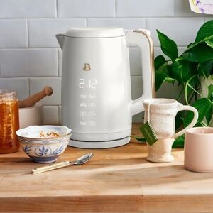 Beautiful Electric Kettle by Drew Barrymore
